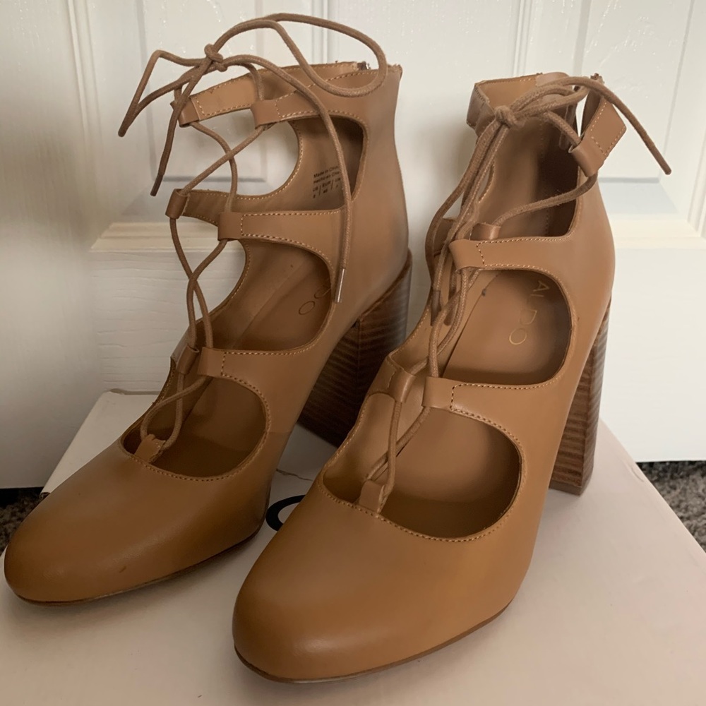 Rosennano -28 Aldo Chunky Heel Shoe